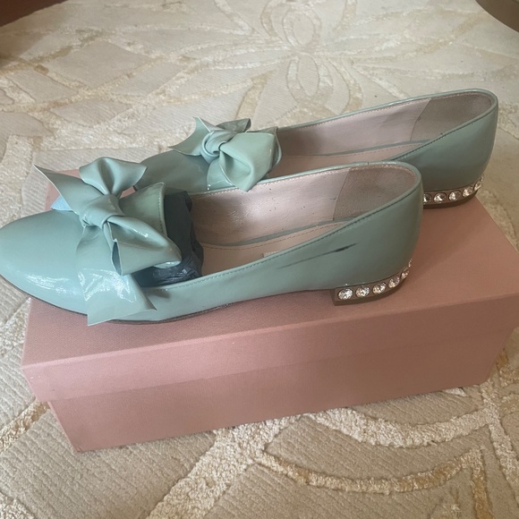 Light Blue Miu Miu flats with bows - Picture 5 of 8
